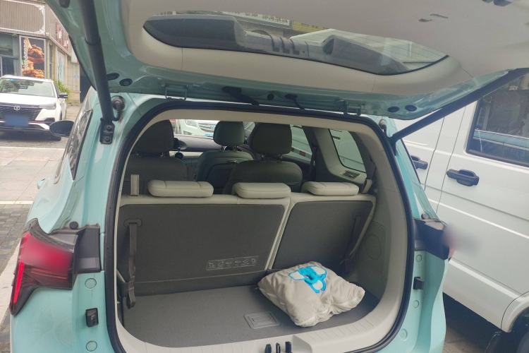Used FORTHING Yacht 2022 1.5T DCT Chasing-the-Waves Edition Trunk