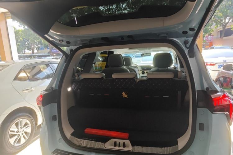 Used FORTHING Yacht 2022 1.5T DCT Chasing-the-Waves Edition Trunk