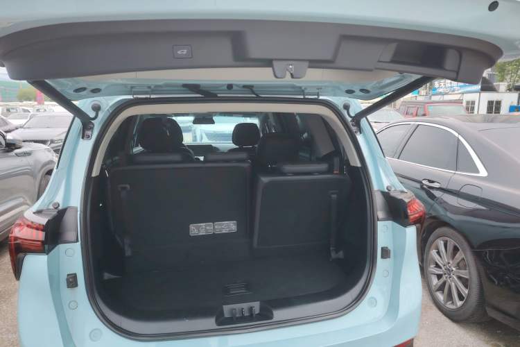 Used FORTHING Yacht 2022 1.5T DCT Chasing-the-Waves Edition Trunk