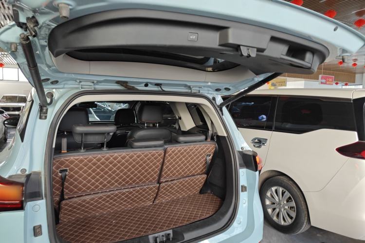 Used FORTHING Yacht 2022 1.5T DCT Chasing-the-Waves Edition Trunk