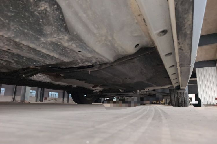 Used FORTHING Yacht 2022 1.5T DCT Chasing-the-Waves Edition Chassis Rear Right