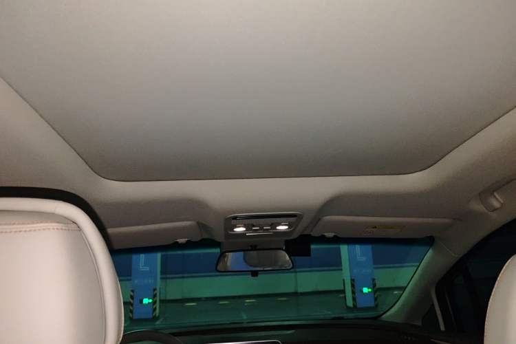 Used FORTHING Yacht 2022 1.5T DCT Chasing Wind Edition Headliner