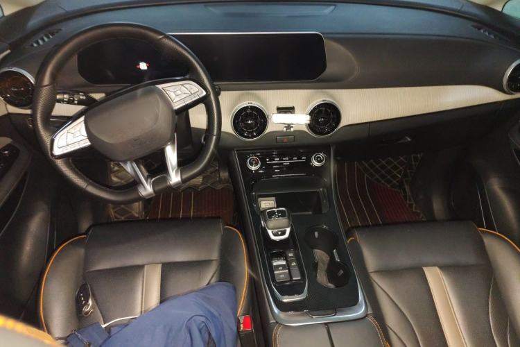Used FORTHING Yacht 2022 1.5T DCT Yangfan Edition Center Console