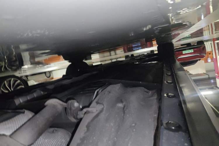 Used FORTHING Yacht 2022 1.5T DCT Chasing-the-Waves Edition Chassis Rear Left