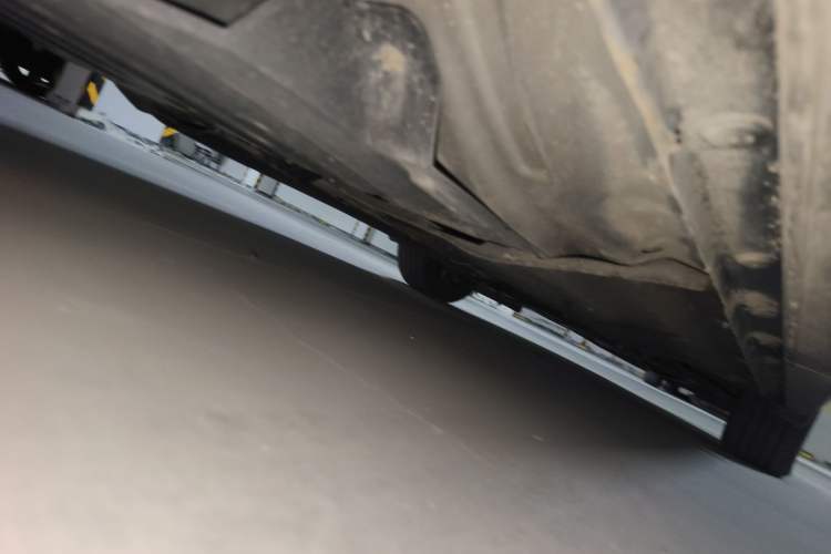 Used FORTHING Yacht 2022 1.5T DCT Chasing-the-Waves Edition Chassis Rear Right