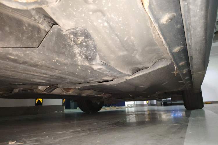 Used FORTHING Yacht 2022 1.5T DCT Chasing-the-Waves Edition Chassis Rear Right