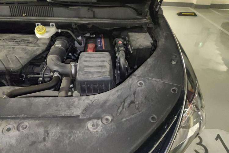 Used FORTHING Yacht 2022 1.5T DCT Chasing-the-Waves Edition Engine Bay Left