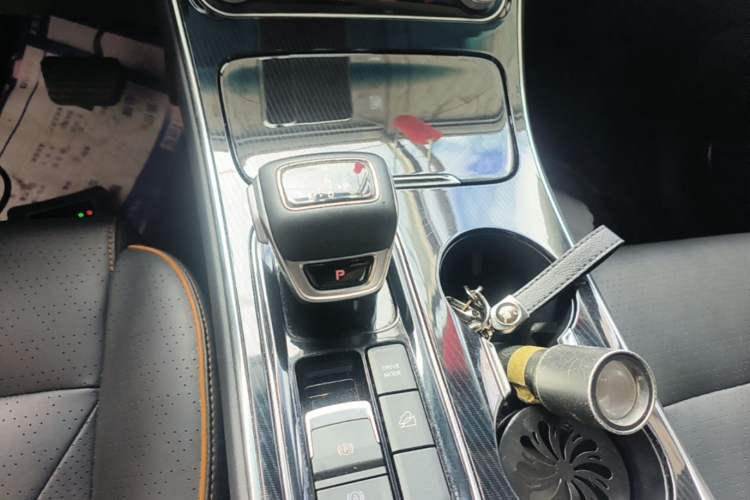 Used FORTHING Yacht 2022 1.5T DCT Chasing Wind Edition Gear Lever