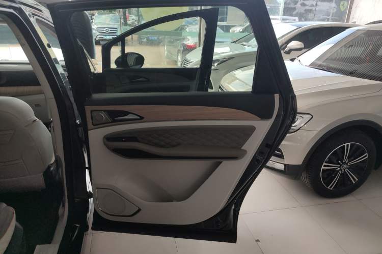 Used FORTHING Yacht 2022 1.5T DCT Chasing Wind Edition Interior 6