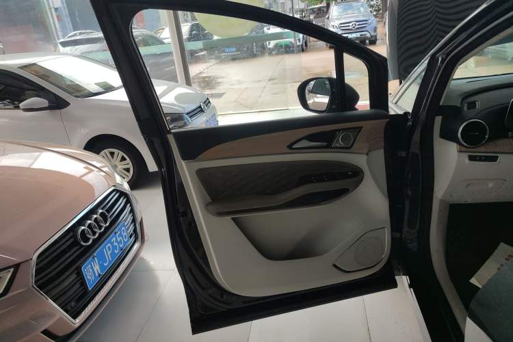 Used FORTHING Yacht 2022 1.5T DCT Chasing Wind Edition Interior 7