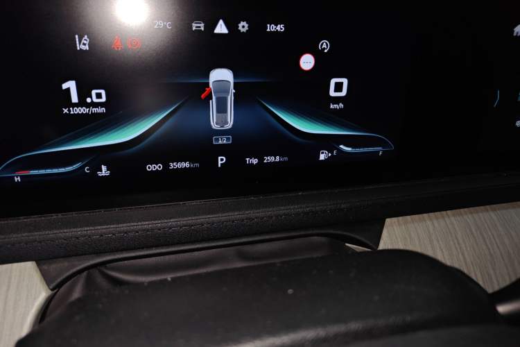 Used FORTHING Yacht 2022 1.5T DCT Chasing Wind Edition Odometer Close Up