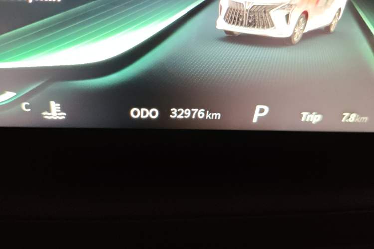 Used FORTHING Yacht 2022 1.5T DCT Chasing-the-Waves Edition Odometer Close Up