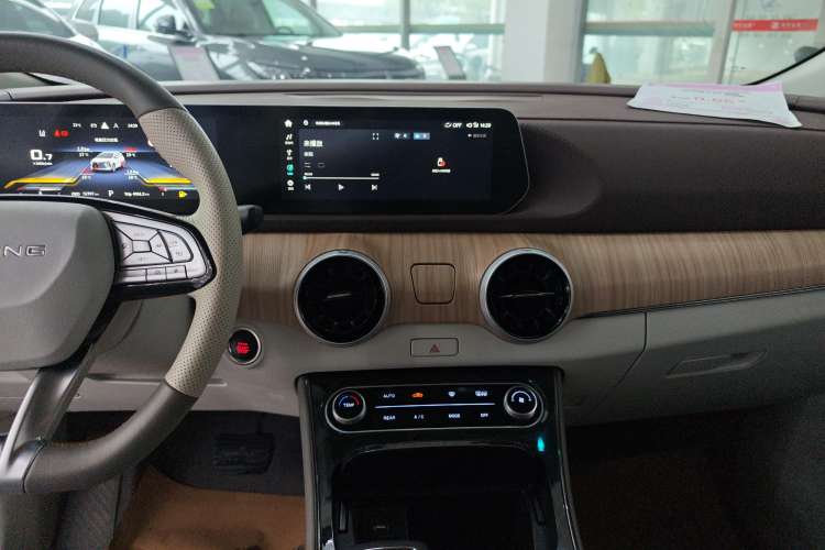 Used FORTHING Yacht 2022 1.5T DCT Chasing Wind Edition Audio And AC Panel