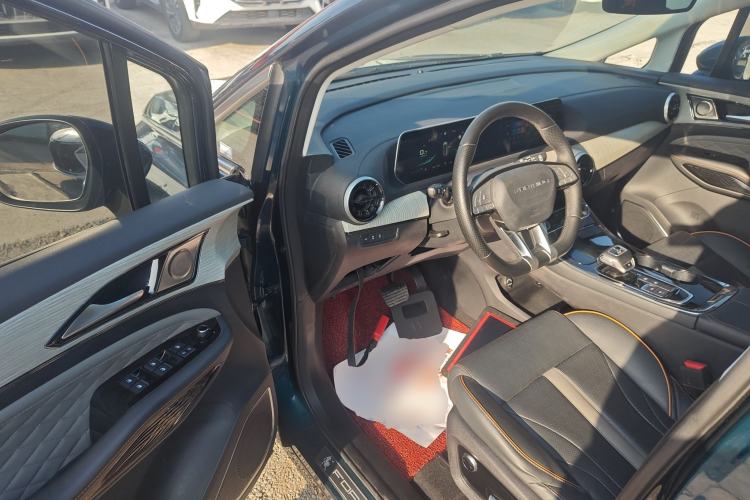 Used FORTHING Yacht 2022 1.5T DCT Chasing-the-Waves Edition Driver Seat