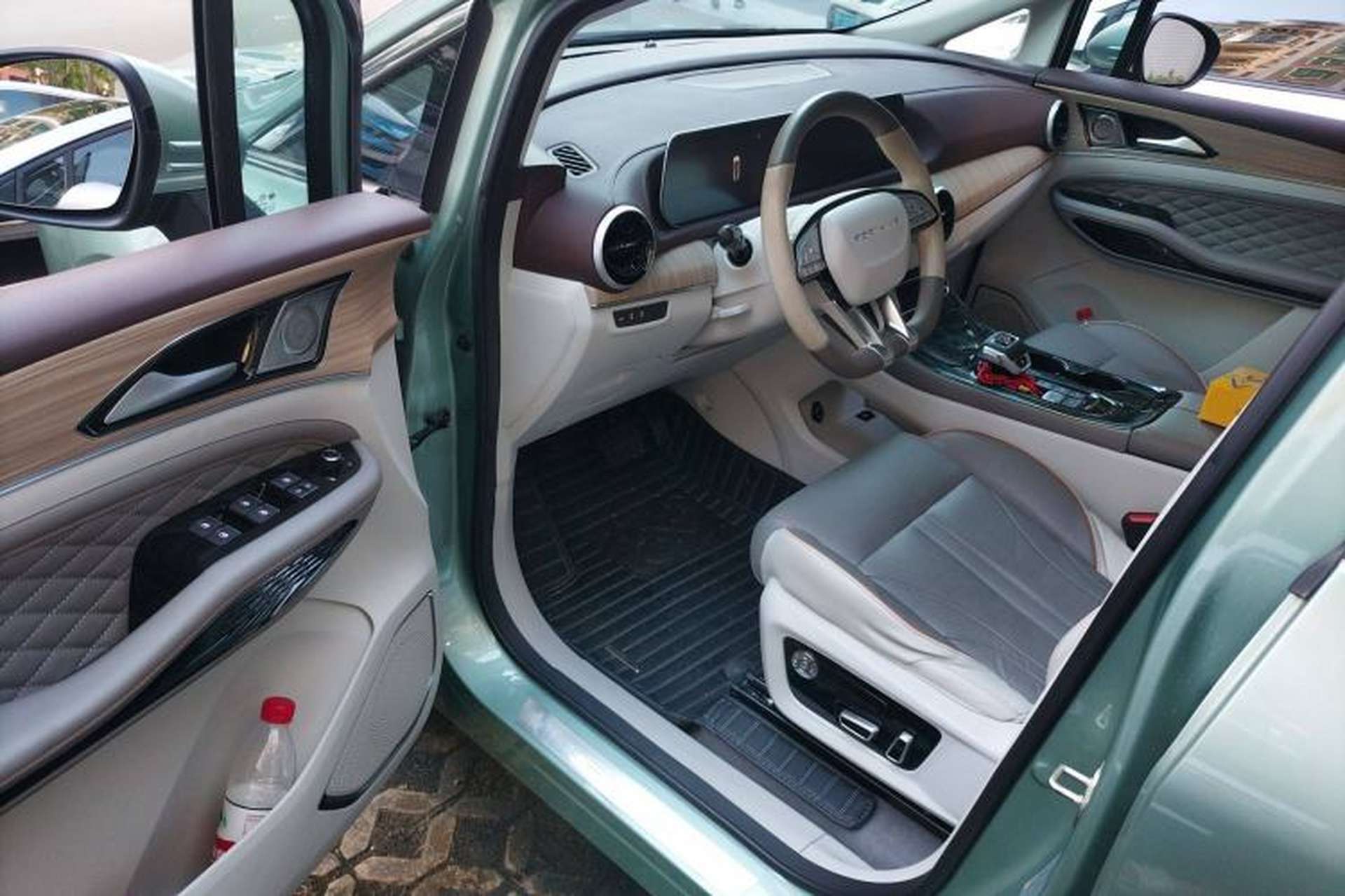 Used FORTHING Yacht 2022 1.5T DCT Lan Yue Edition Driver Seat