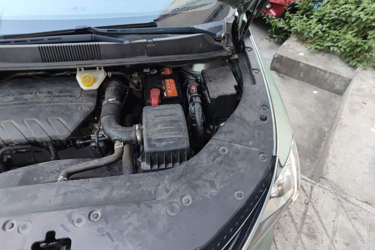 Used FORTHING Yacht 2022 1.5T DCT Chasing-the-Waves Edition Engine Bay Left