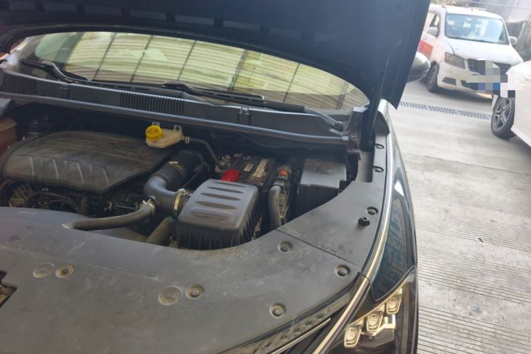 Used FORTHING Yacht 2022 1.5T DCT Chasing Wind Edition Engine Bay Left