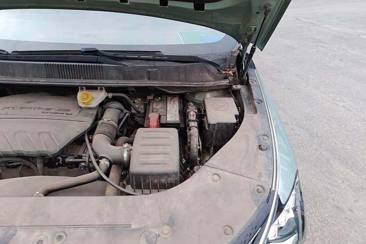 Used FORTHING Yacht 2022 1.5T DCT Chasing Wind Edition Engine Bay Left