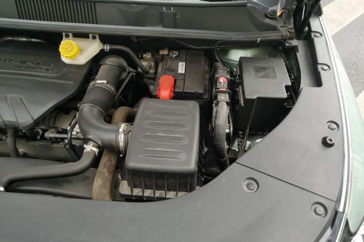 Used FORTHING Yacht 2022 1.5T DCT Yangfan Edition Engine Bay Left