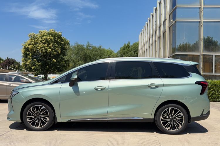 Used FORTHING Yacht 2022 1.5T DCT Lan Yue Edition Exterior 5