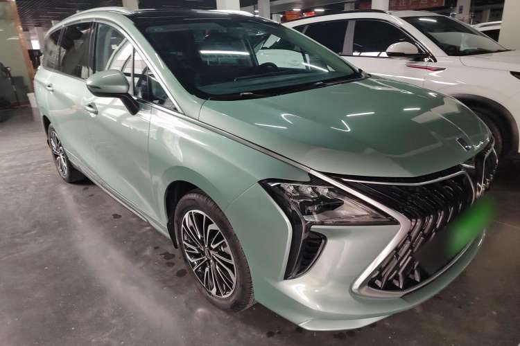 Used FORTHING Yacht 2022 1.5T DCT Yangfan Edition Front Right 45 Deg