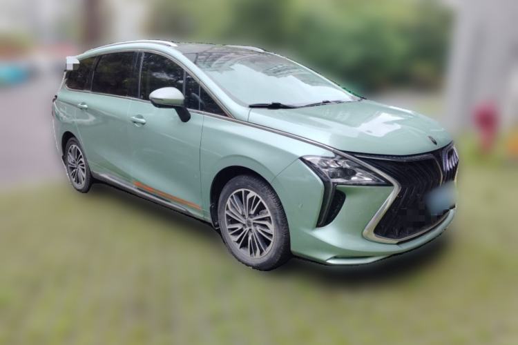 Used FORTHING Yacht 2022 1.5T DCT Lan Yue Edition Front Right 45 Deg