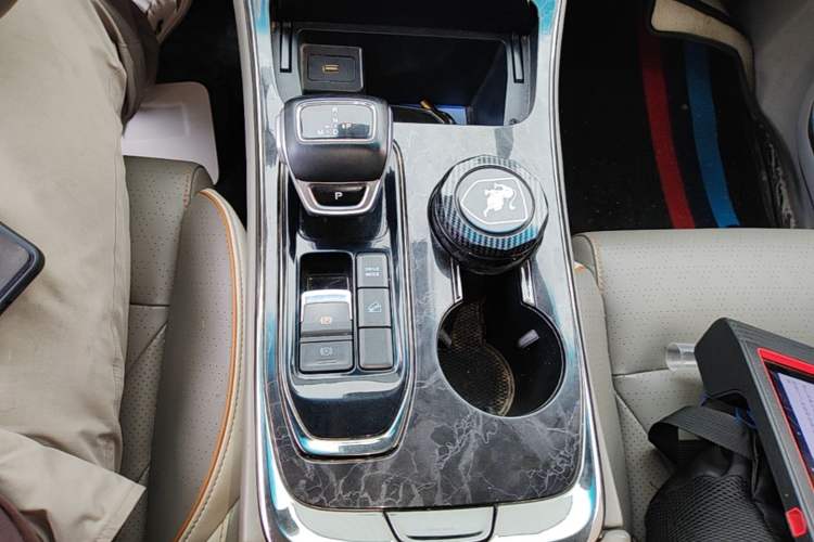 Used FORTHING Yacht 2022 1.5T DCT Chasing-the-Waves Edition Gear Lever