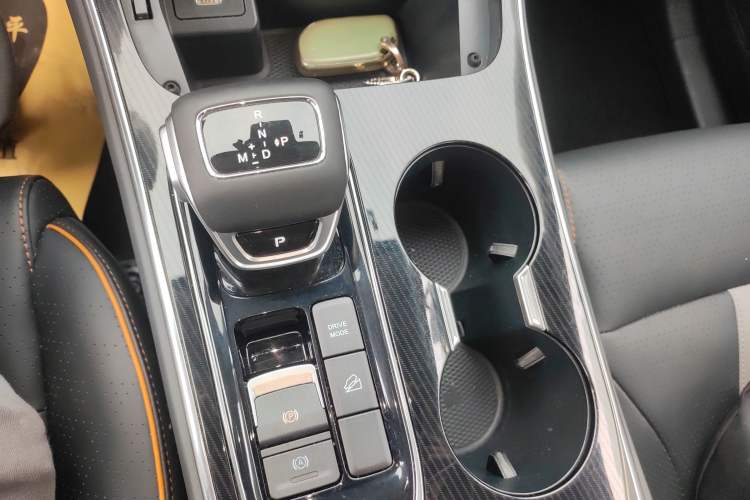 Used FORTHING Yacht 2022 1.5T DCT Yangfan Edition Gear Lever
