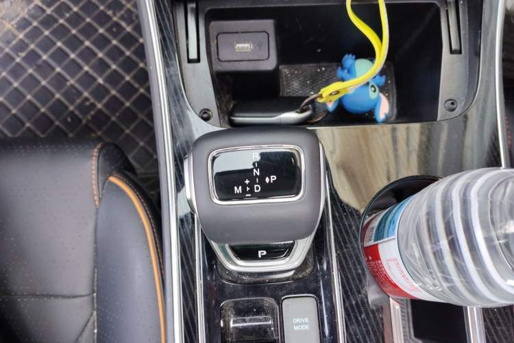 Used FORTHING Yacht 2022 1.5T DCT Yangfan Edition Gear Lever