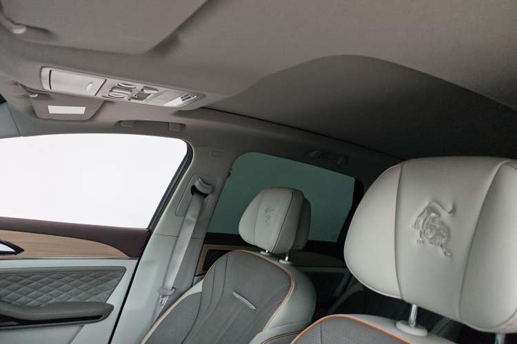 Used FORTHING Yacht 2022 1.5T DCT Chasing Wind Edition Headliner