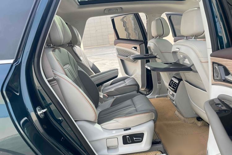 Used FORTHING Yacht 2022 1.5T DCT Chasing-the-Waves Edition Interior 2