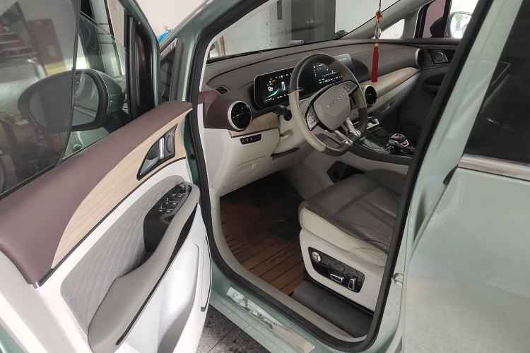 Used FORTHING Yacht 2022 1.5T DCT Lan Yue Edition Interior 3