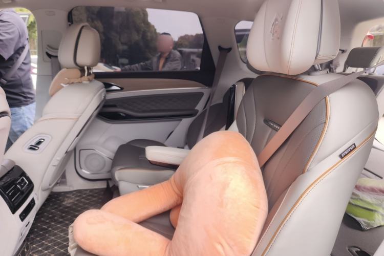 Used FORTHING Yacht 2022 1.5T DCT Chasing-the-Waves Edition Interior 4