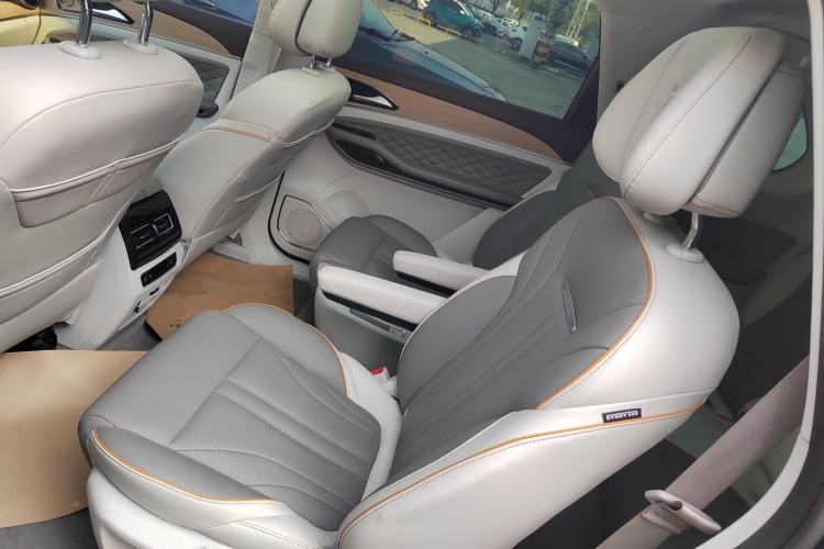 Used FORTHING Yacht 2022 1.5T DCT Chasing Wind Edition Interior 4