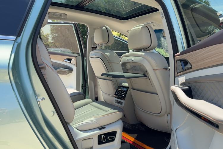 Used FORTHING Yacht 2022 1.5T DCT Lan Yue Edition Interior 4