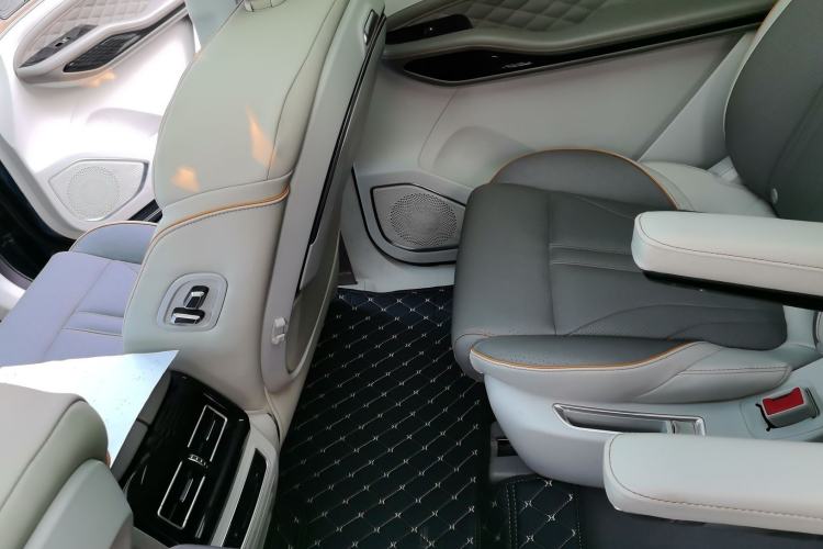Used FORTHING Yacht 2022 1.5T DCT Chasing-the-Waves Edition Interior 5
