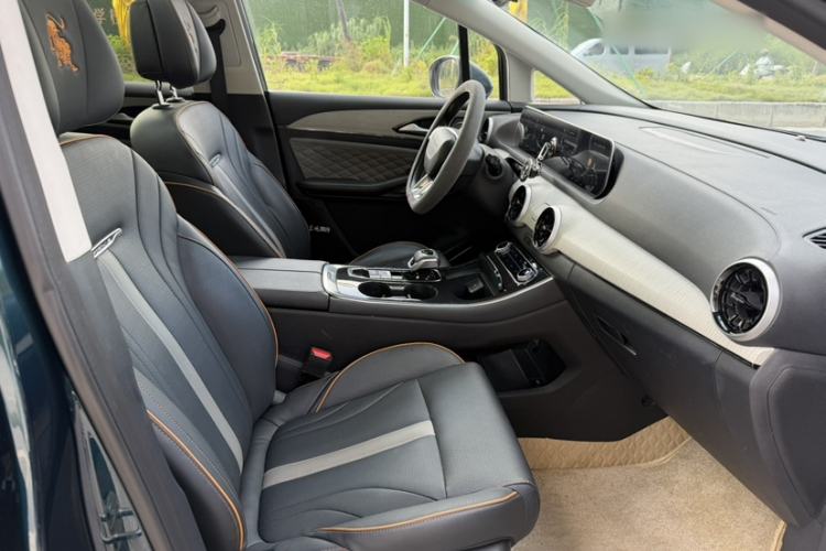 Used FORTHING Yacht 2022 1.5T DCT Chasing Wind Edition Interior 5