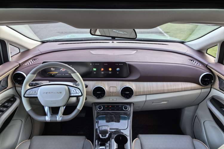 Used FORTHING Yacht 2022 1.5T DCT Chasing-the-Waves Edition Interior 6