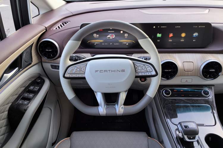Used FORTHING Yacht 2022 1.5T DCT Chasing-the-Waves Edition Interior 7