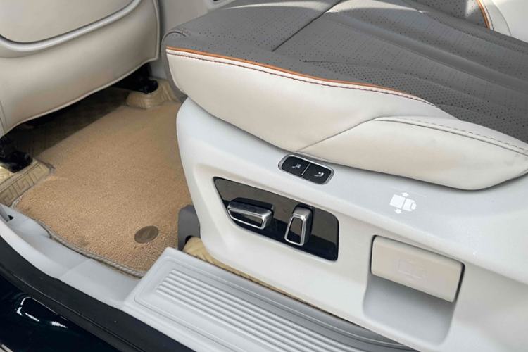 Used FORTHING Yacht 2022 1.5T DCT Chasing-the-Waves Edition Interior 7