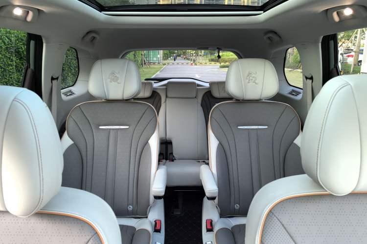 Used FORTHING Yacht 2022 1.5T DCT Chasing-the-Waves Edition Interior 8
