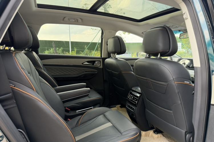 Used FORTHING Yacht 2022 1.5T DCT Chasing Wind Edition Interior 9