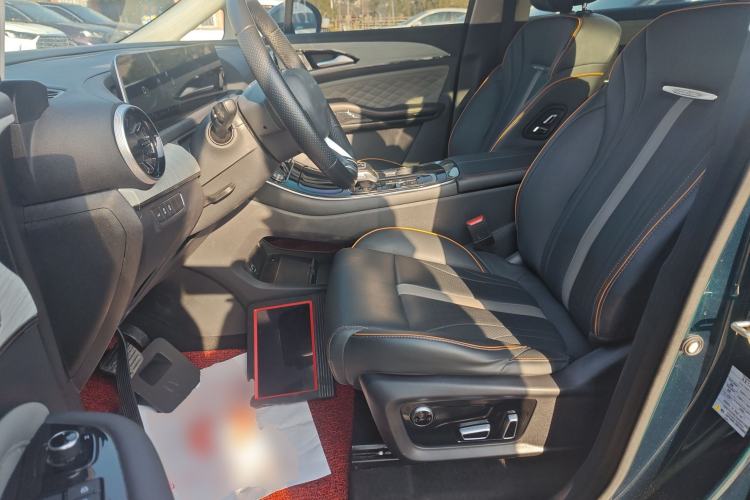 Used FORTHING Yacht 2022 1.5T DCT Chasing-the-Waves Edition Left Front Seat