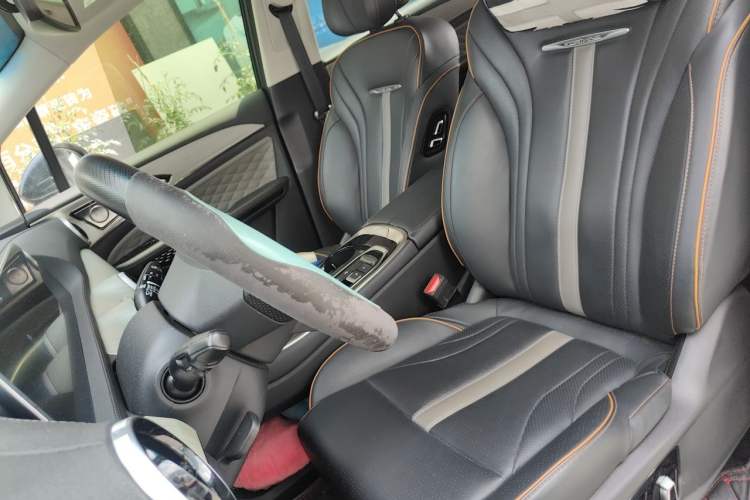 Used FORTHING Yacht 2022 1.5T DCT Chasing-the-Waves Edition Left Front Seat