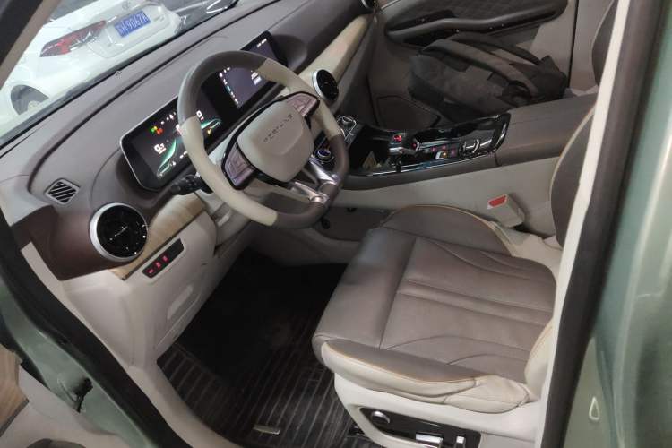 Used FORTHING Yacht 2022 1.5T DCT Chasing-the-Waves Edition Left Front Seat