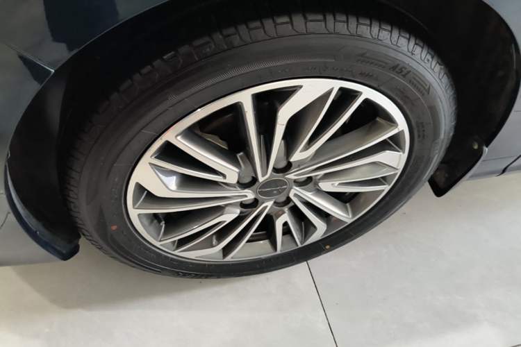 Used FORTHING Yacht 2022 1.5T DCT Chasing-the-Waves Edition Left Front Wheel Hub