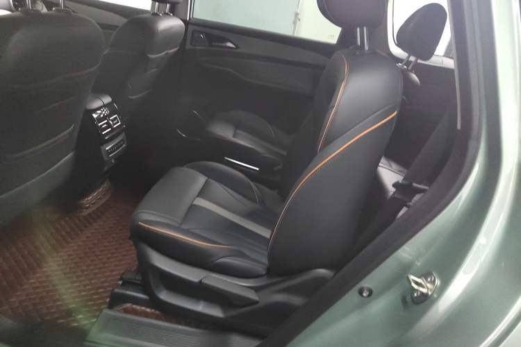 Used FORTHING Yacht 2022 1.5T DCT Yangfan Edition Left Rear Seat