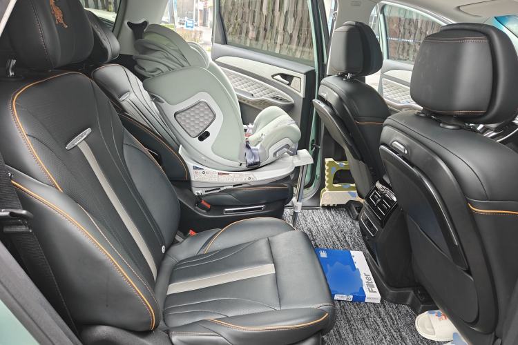 Used FORTHING Yacht 2022 1.5T DCT Chasing-the-Waves Edition Left Rear Seat