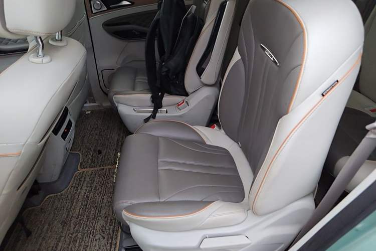 Used FORTHING Yacht 2022 1.5T DCT Chasing Wind Edition Left Rear Seat