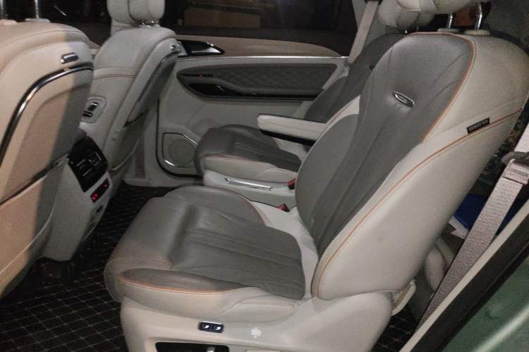 Used FORTHING Yacht 2022 1.5T DCT Lan Yue Edition Left Rear Seat